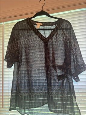 H&M Black Patterned V-Neck Sheer Blouse
